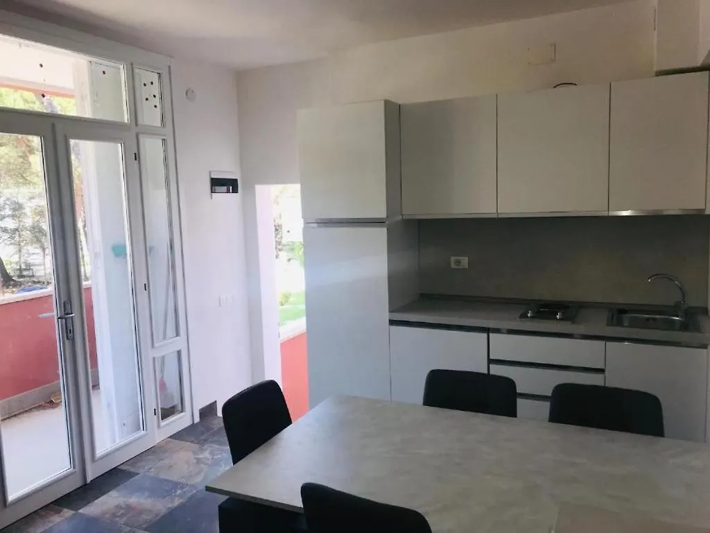 Apartment Villa Veranda 8 Rosolina Mare Italy